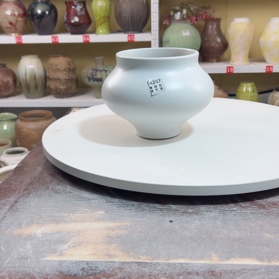 瓶高23口15。陶瓷花瓶摆件。287