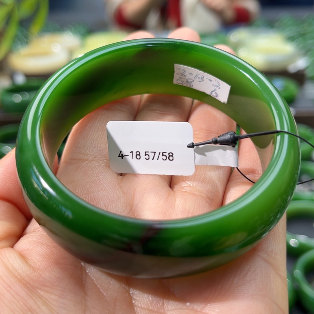 和田玉（碧玉）手镯未镶嵌