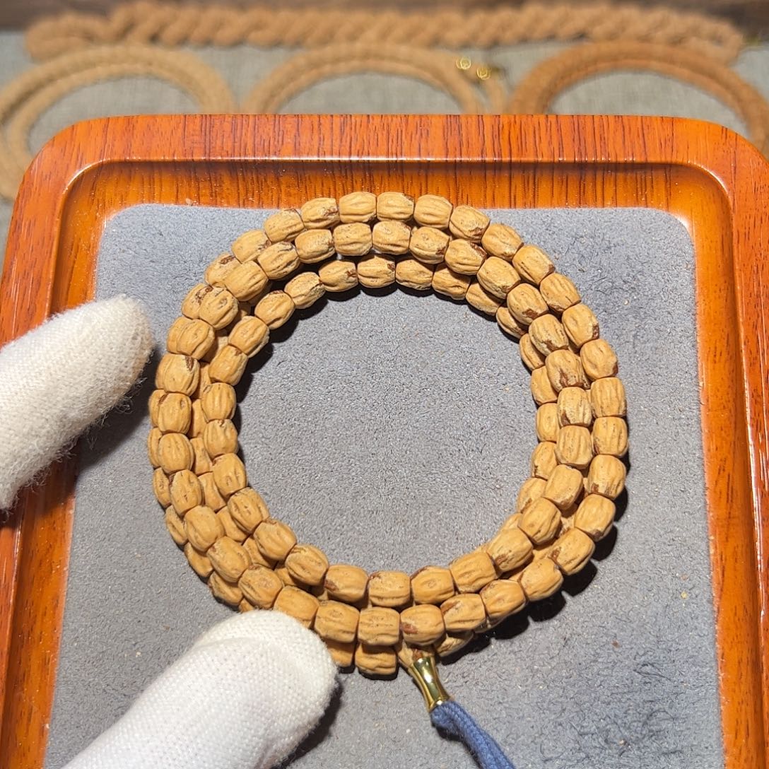 红***日柏香籽/百香籽吊坠红芽高桩长腿6