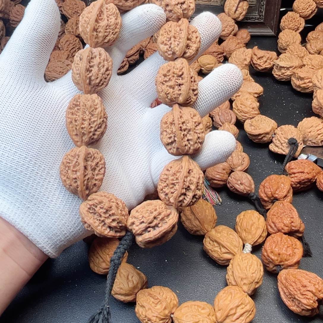 桃核手串安*鸡心核桃