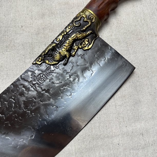 123 龙泉昊天宝剑高锰钢一体锻打屠龙刀金属柄未开刃