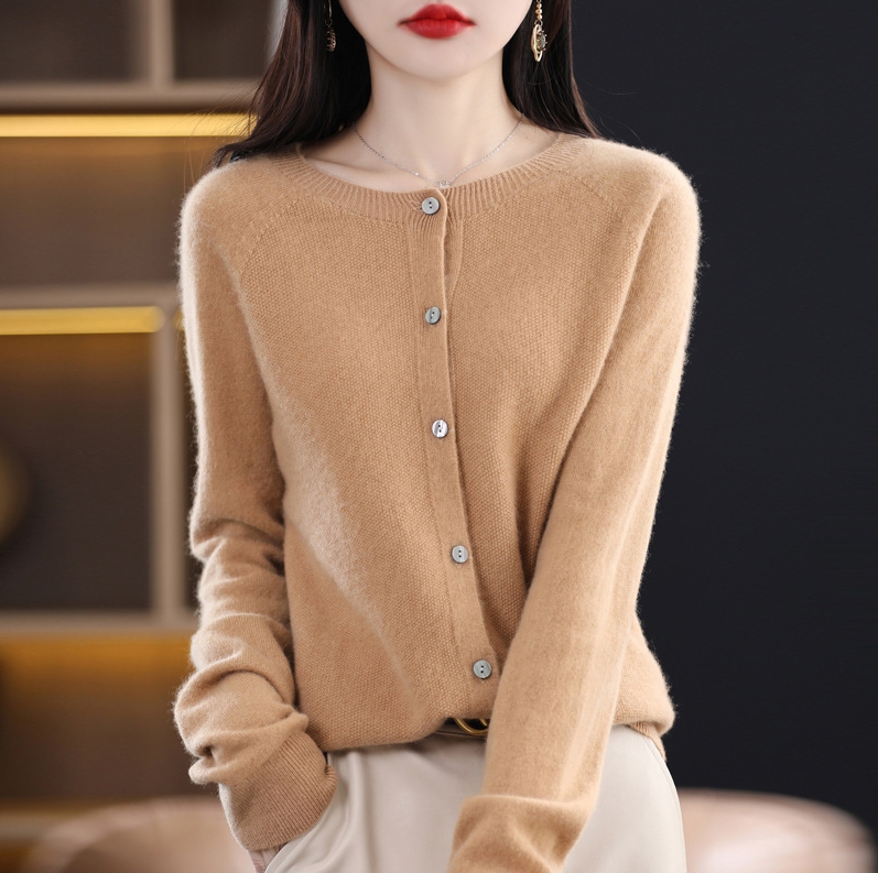 1 毛衣开衫 全新 女士毛衣，开衫  大衣