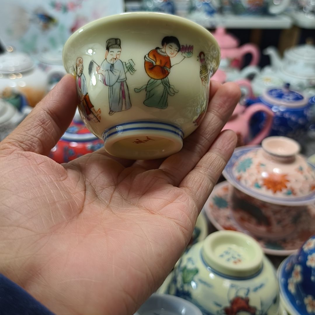 摆件瓷哈哈哈哈哈哈哈哈哈哈哈