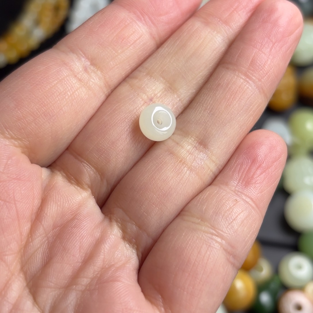 和田玉颈饰未镶嵌刘**啊