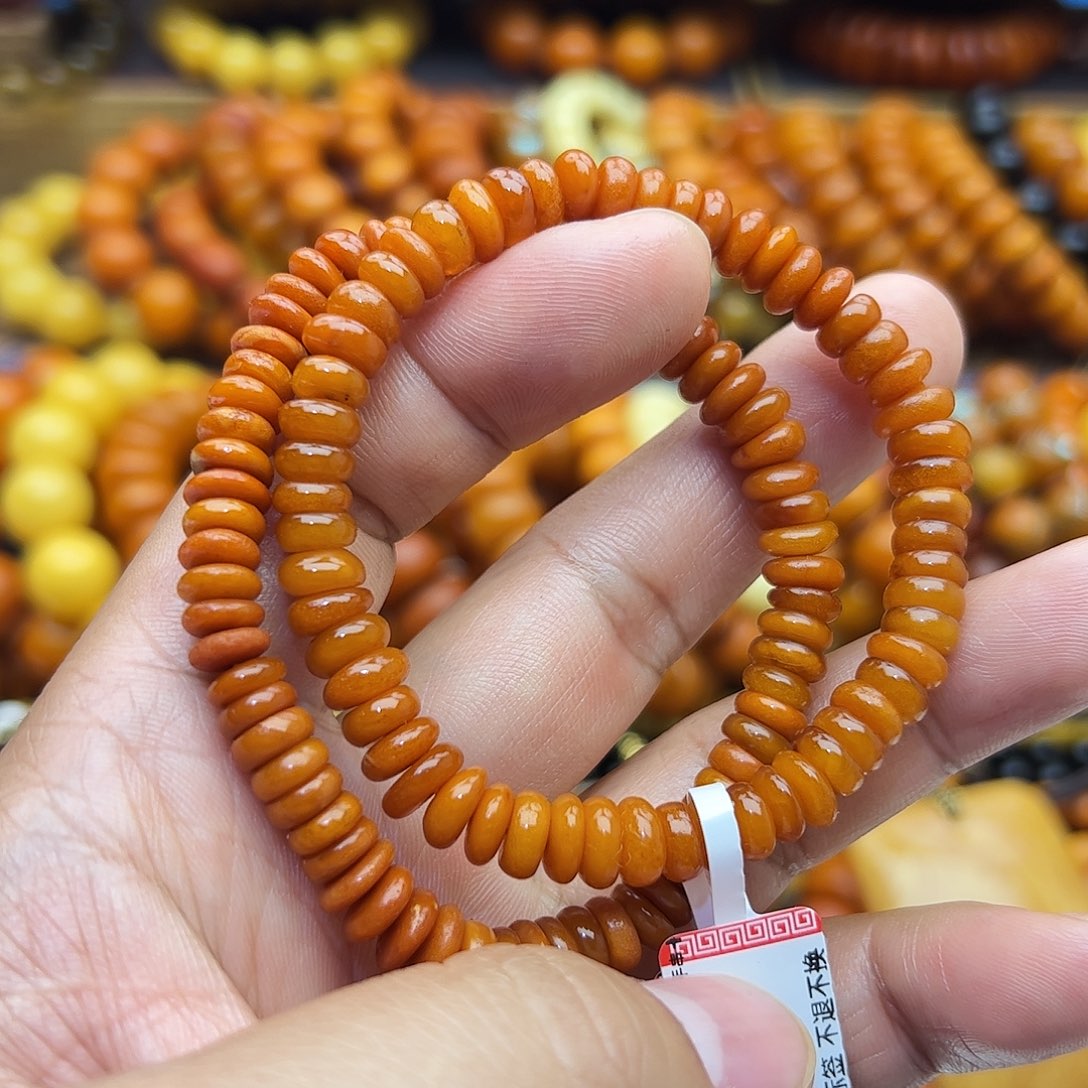 琥珀未镶嵌珠宝奇石多样性发其一