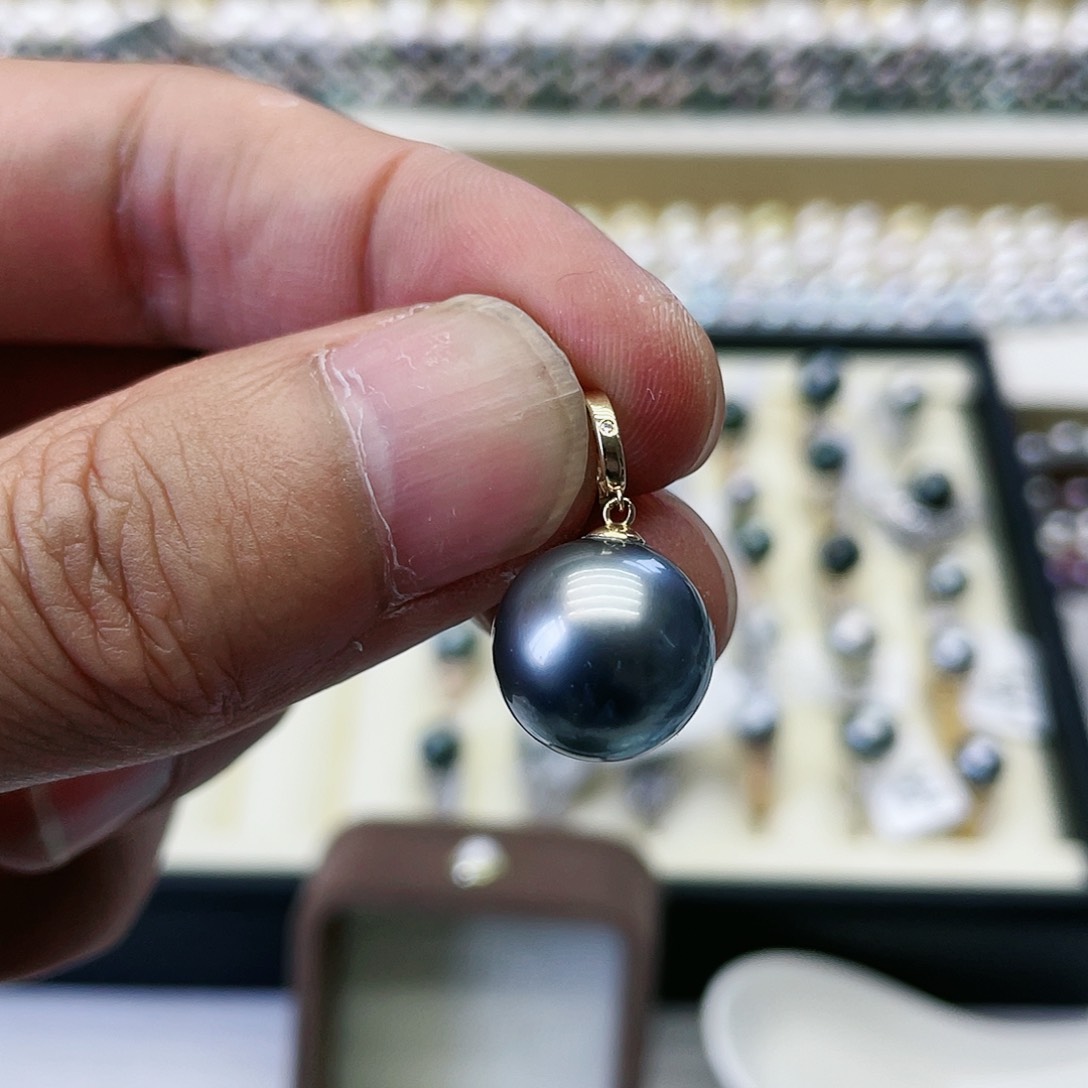 海水珍珠颈饰18K金镶嵌