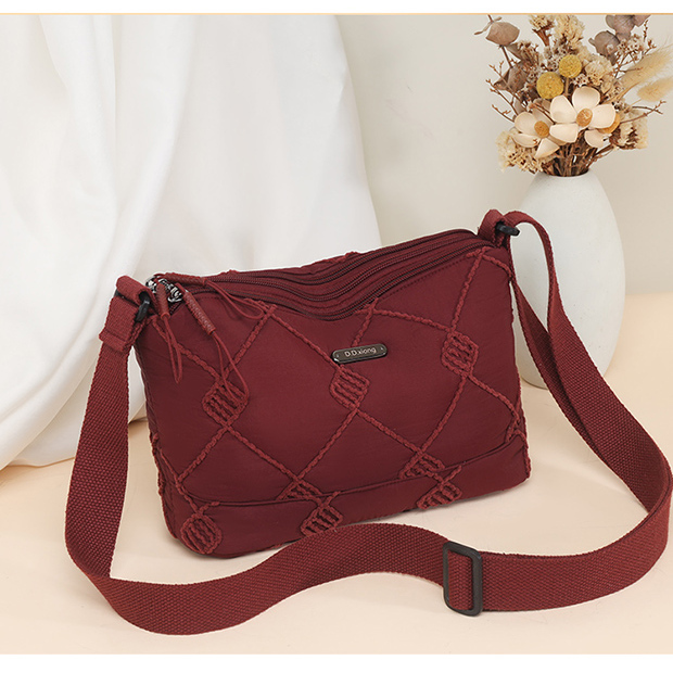 新款简约休闲斜跨包 6602 红色