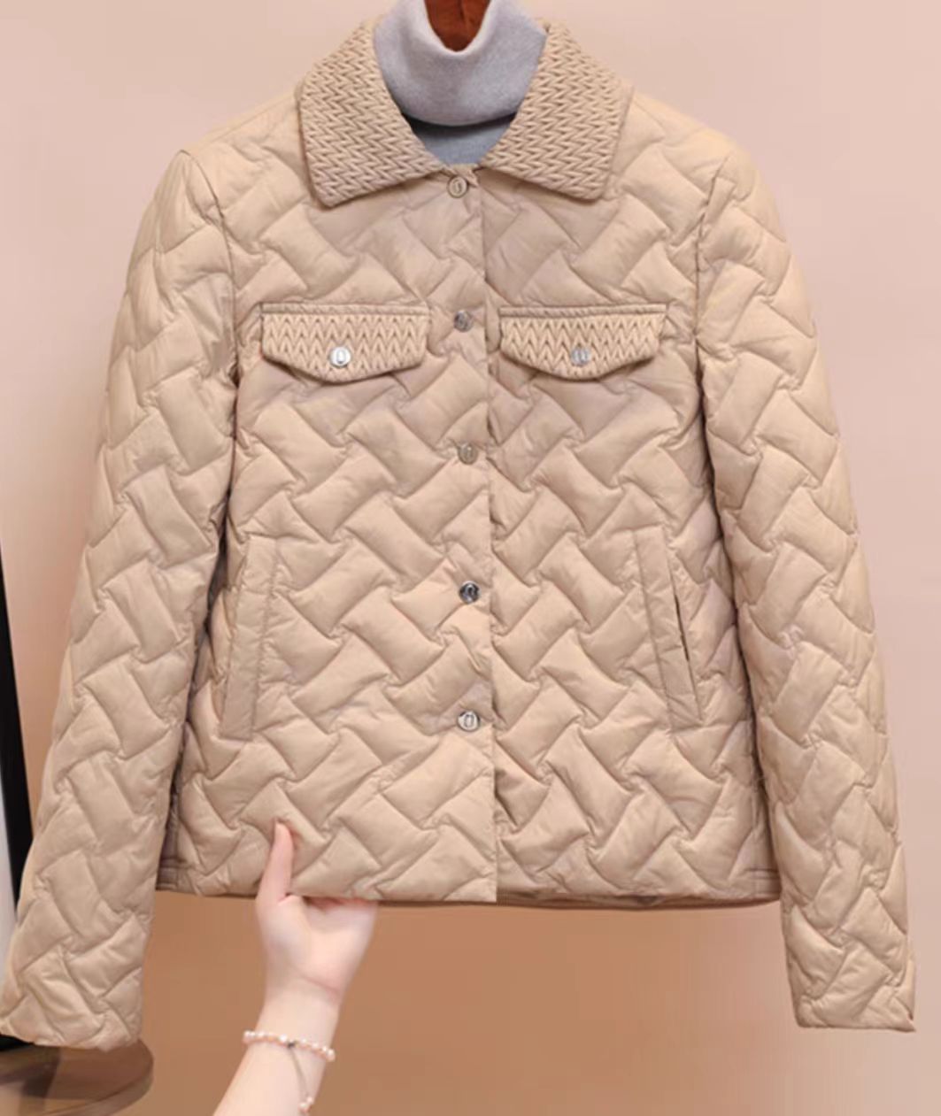 A42翻领短款羽绒服卡其色（M衣长61左右）