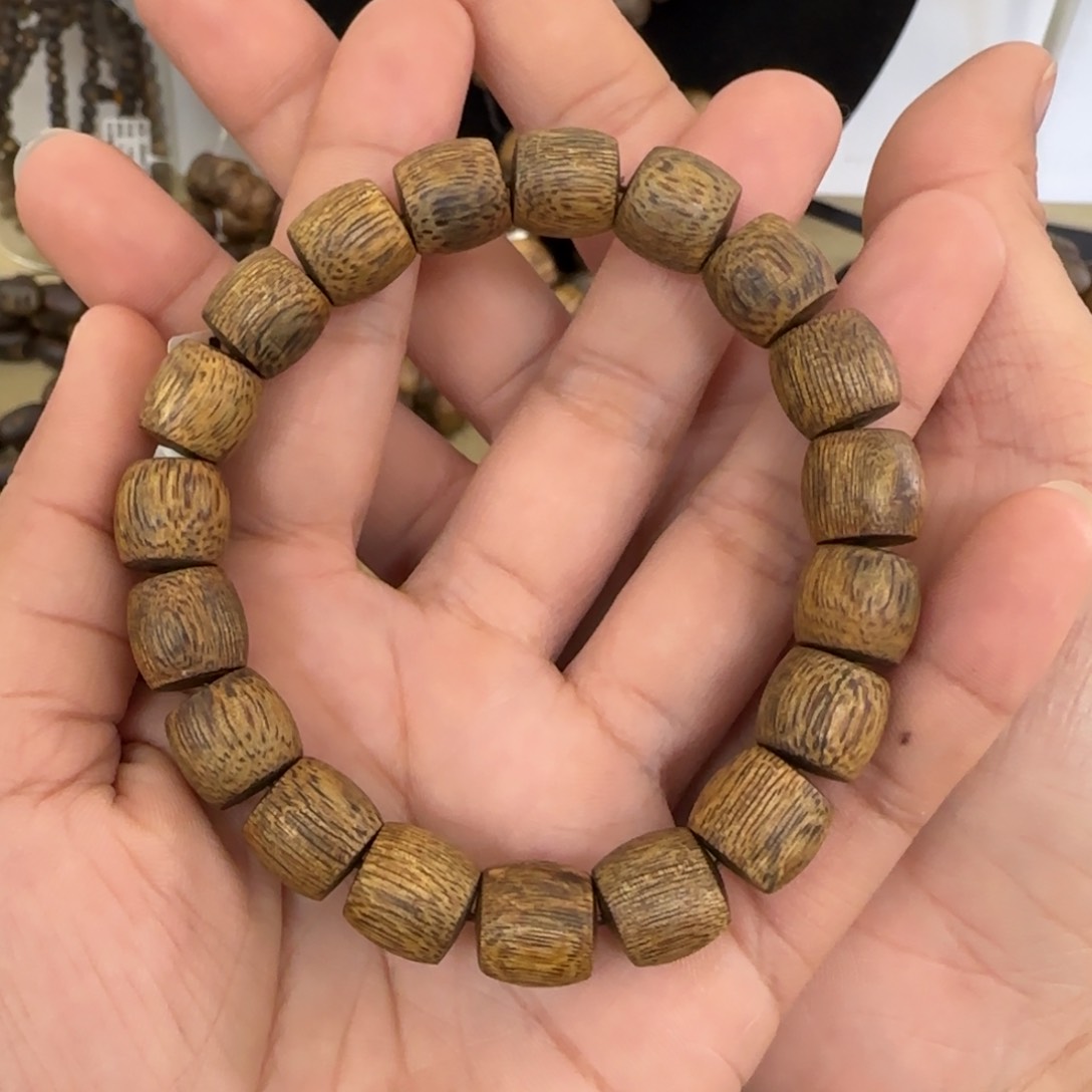 沉香手串陆河多样性发货一条卡11-12克