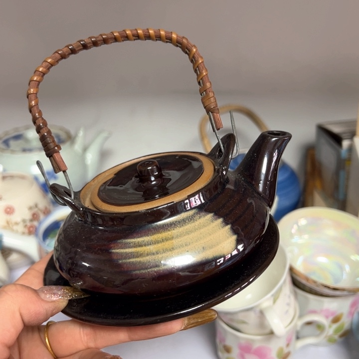 盖碗瓷器直播放漏中