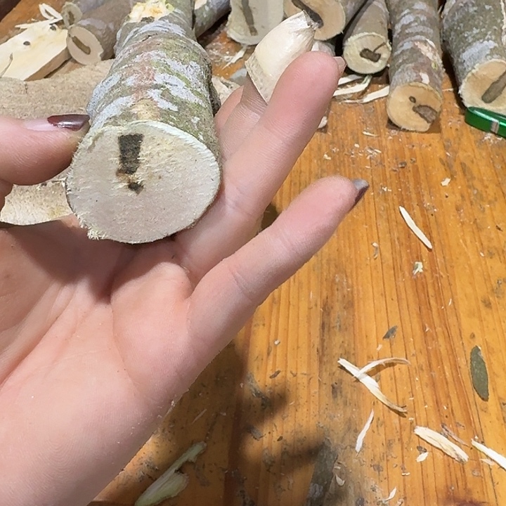 迪***y木质纯铜红骨凹身品种