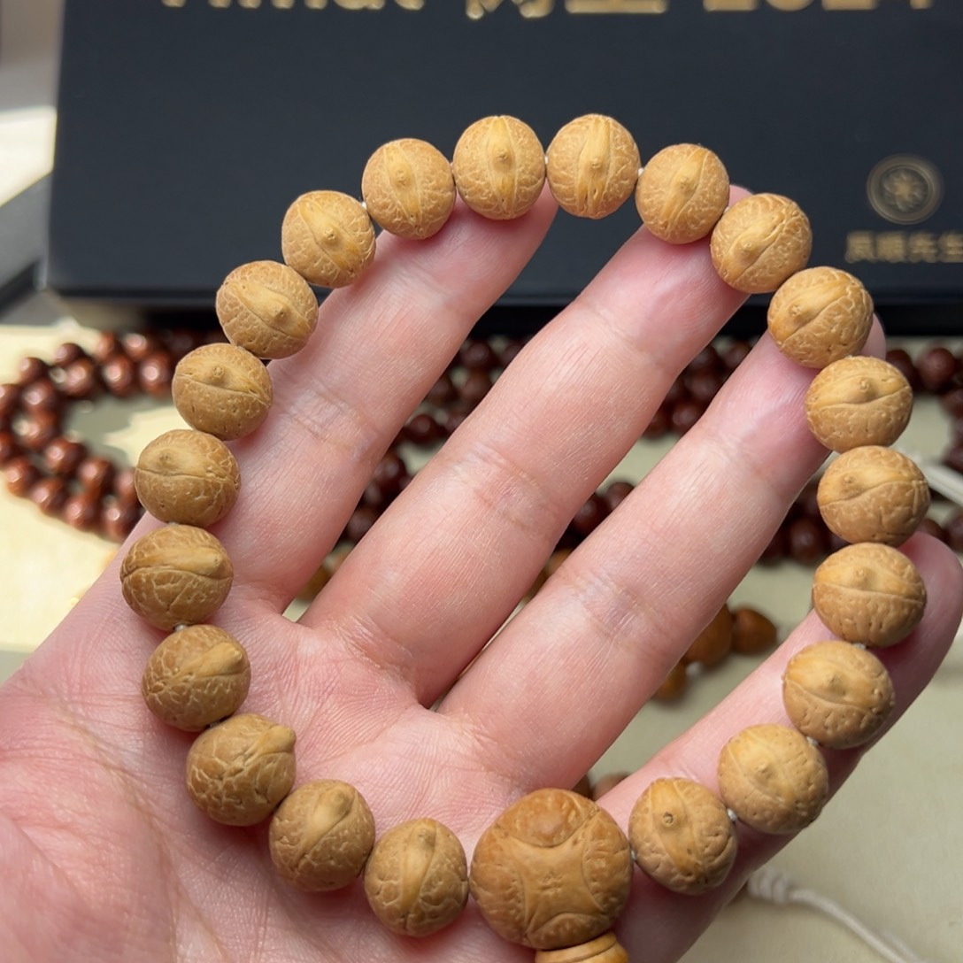 凤眼菩提吊坠Timal 树王尺寸13左右