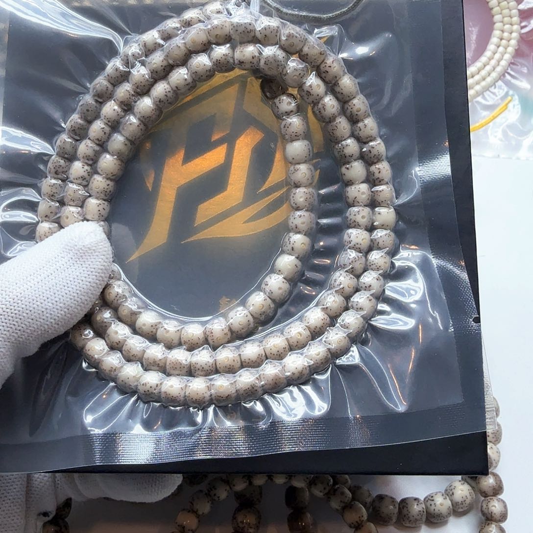 星月菩提吊坠18灰冰月留白7左右108