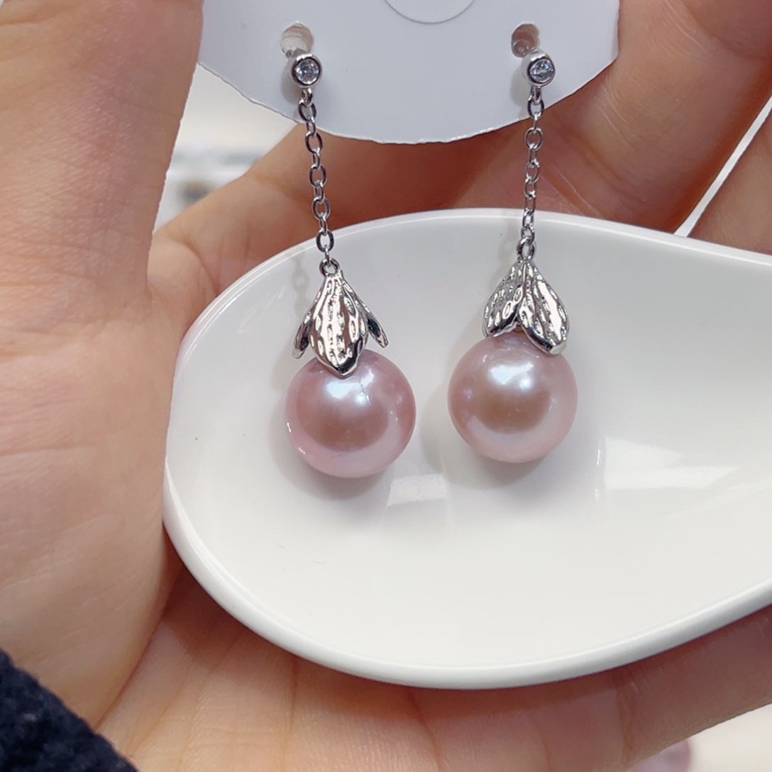 淡水珍珠银S925镶嵌耳饰