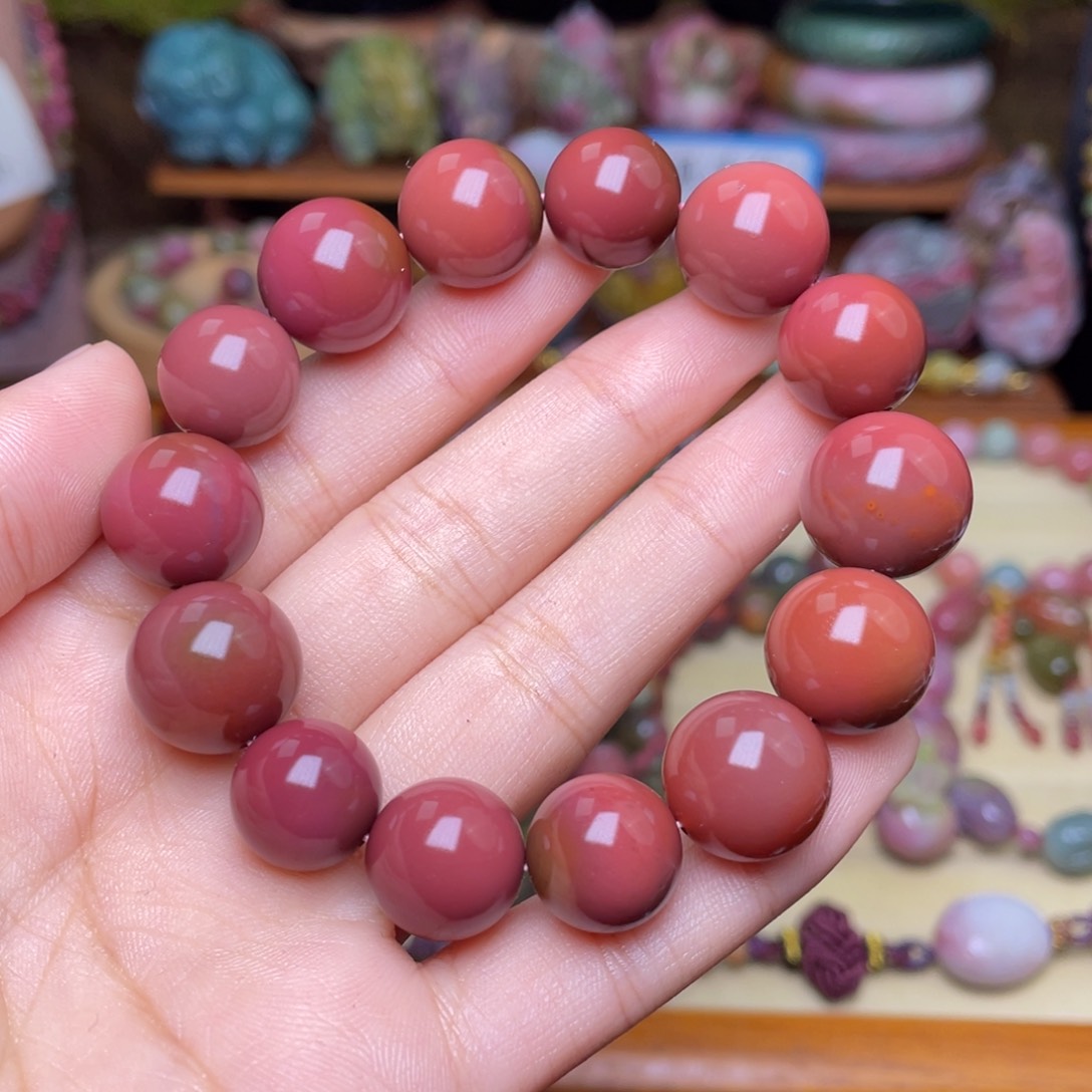 玛瑙/玉髓珠宝半成品未镶嵌暮**云盐源玛瑙桃料手串