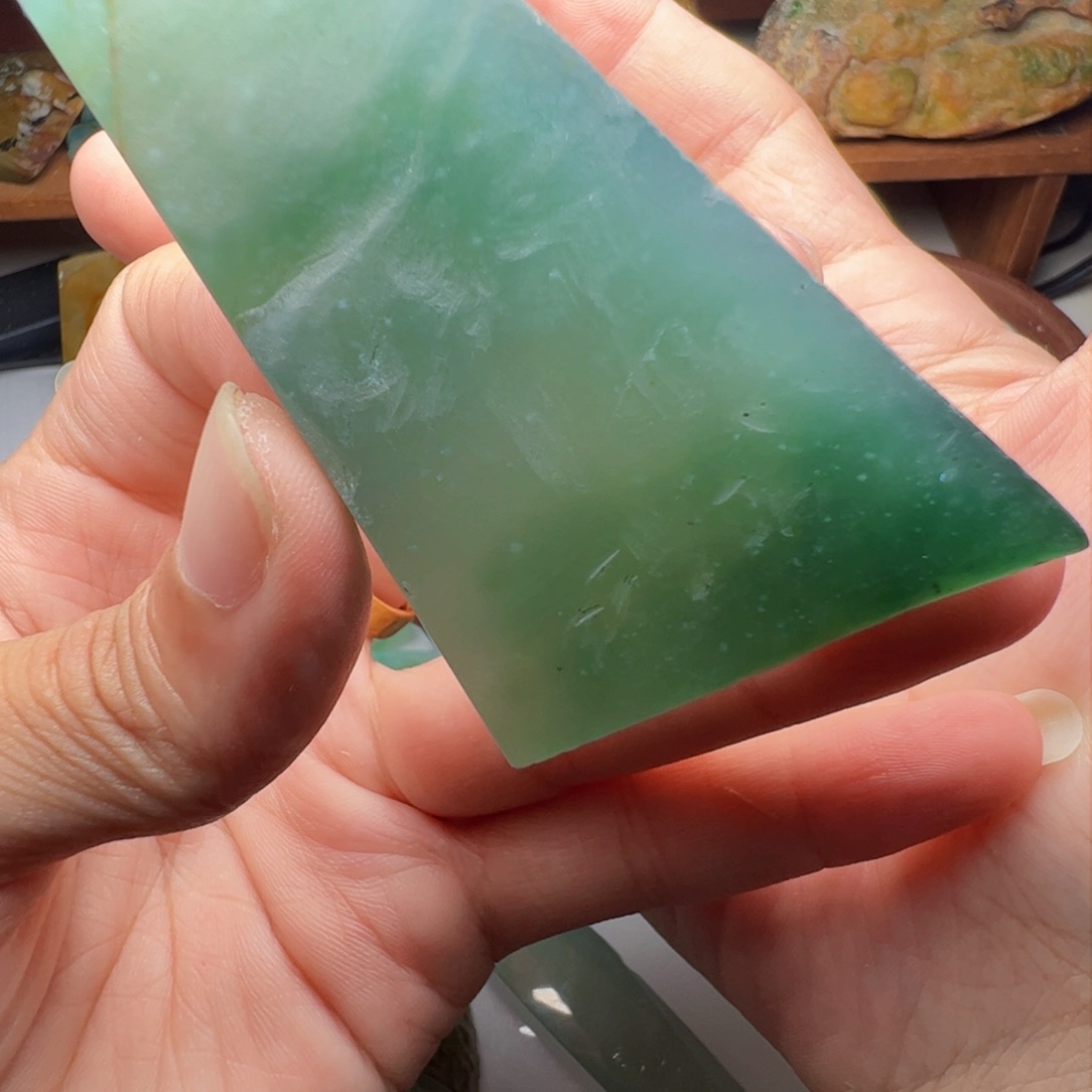 未镶嵌定制翡翠不包工