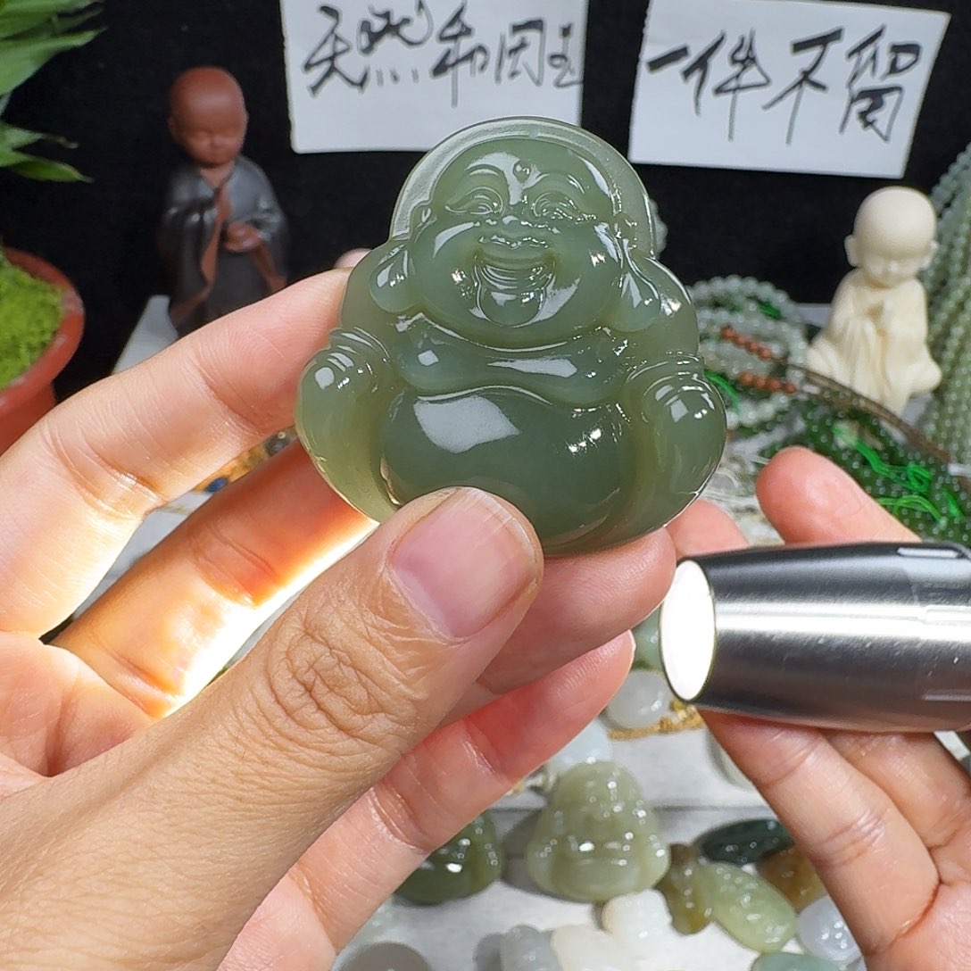 搬***）和田玉未镶嵌颈饰