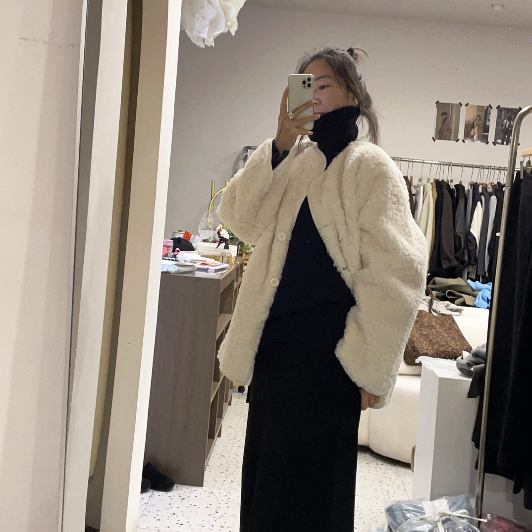 圆领保暖原宿风冬季常规女短外套气质短款大衣加厚