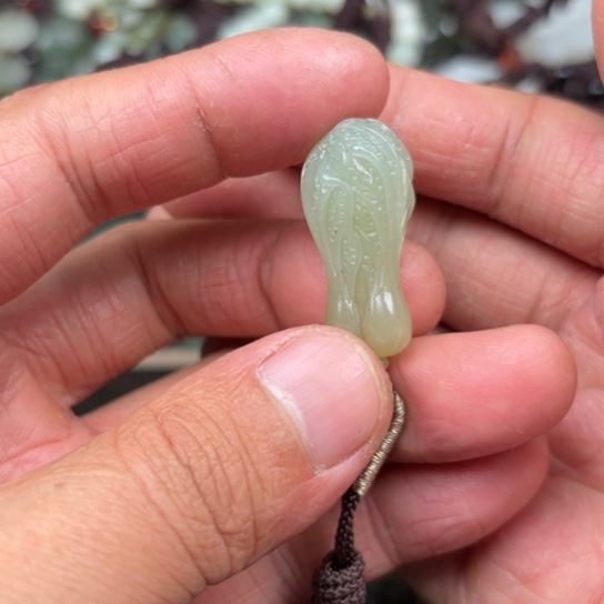 和田玉吊坠未镶嵌