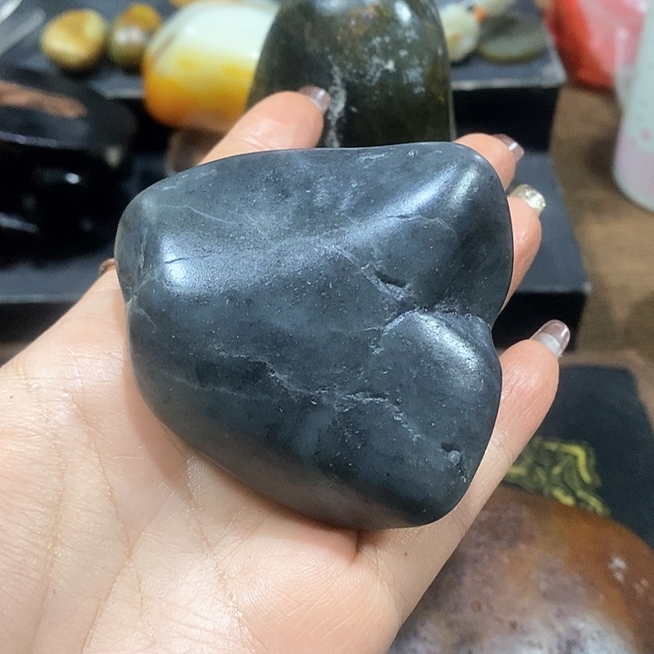 未镶嵌和田玉（糖玉）挂件M**?