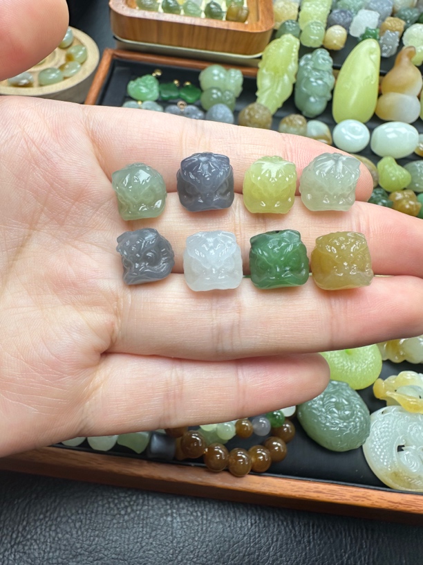 和田玉多宝醒狮珠 （多样性发货拍一发一）