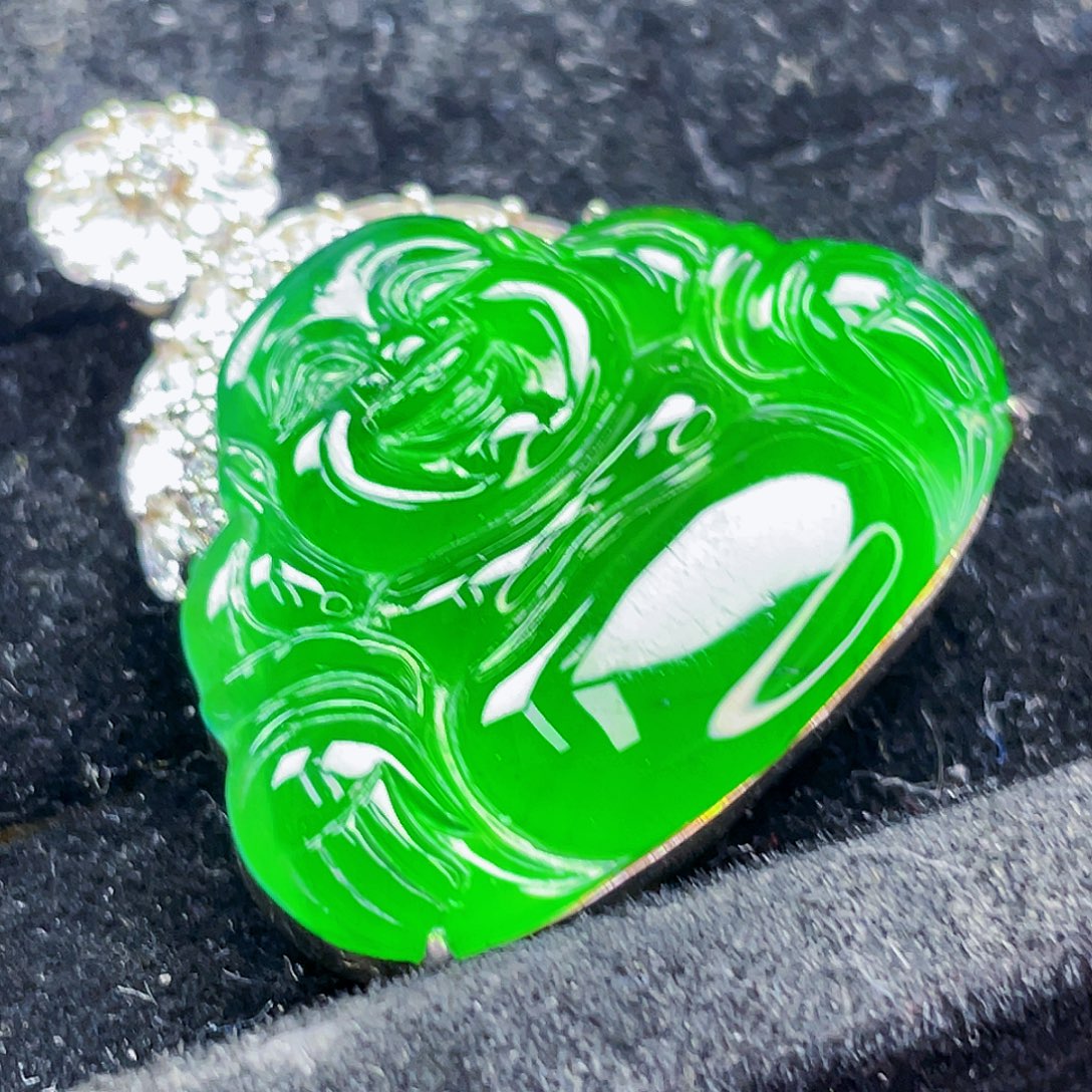 翡翠未镶嵌颈饰8，