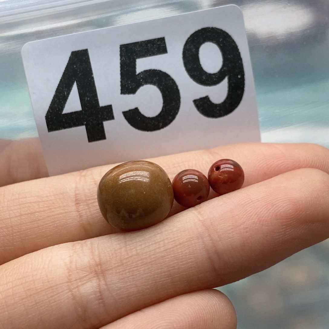 南红玛瑙颈饰未镶嵌