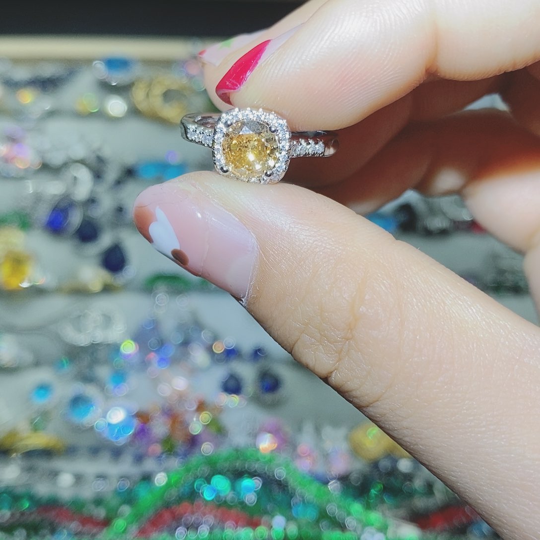 【闪购商品】托帕石耳饰银S925镶嵌