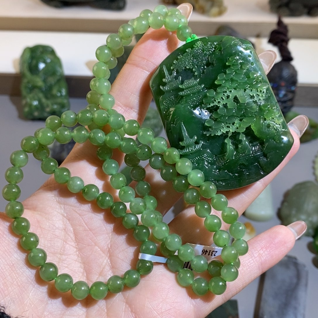 和田玉颈饰未镶嵌