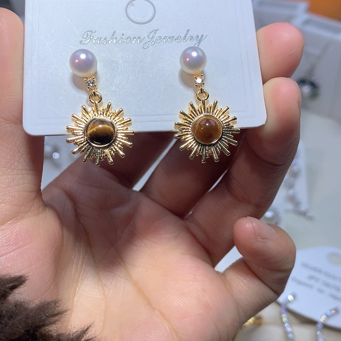 淡水珍珠耳饰未镶嵌