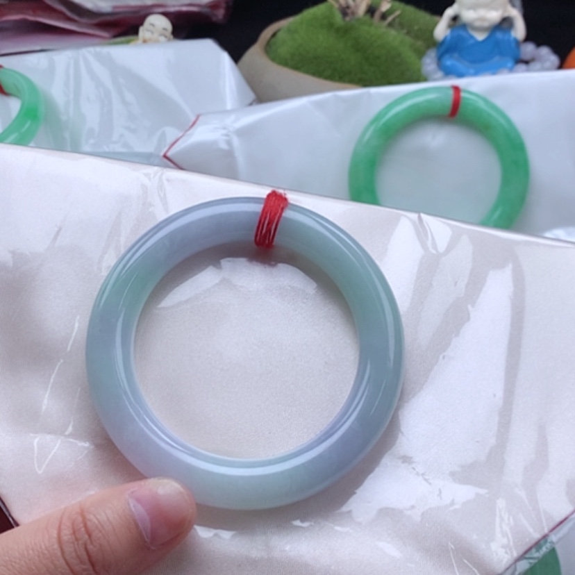 【闪购商品】翡翠手镯未镶嵌58圆