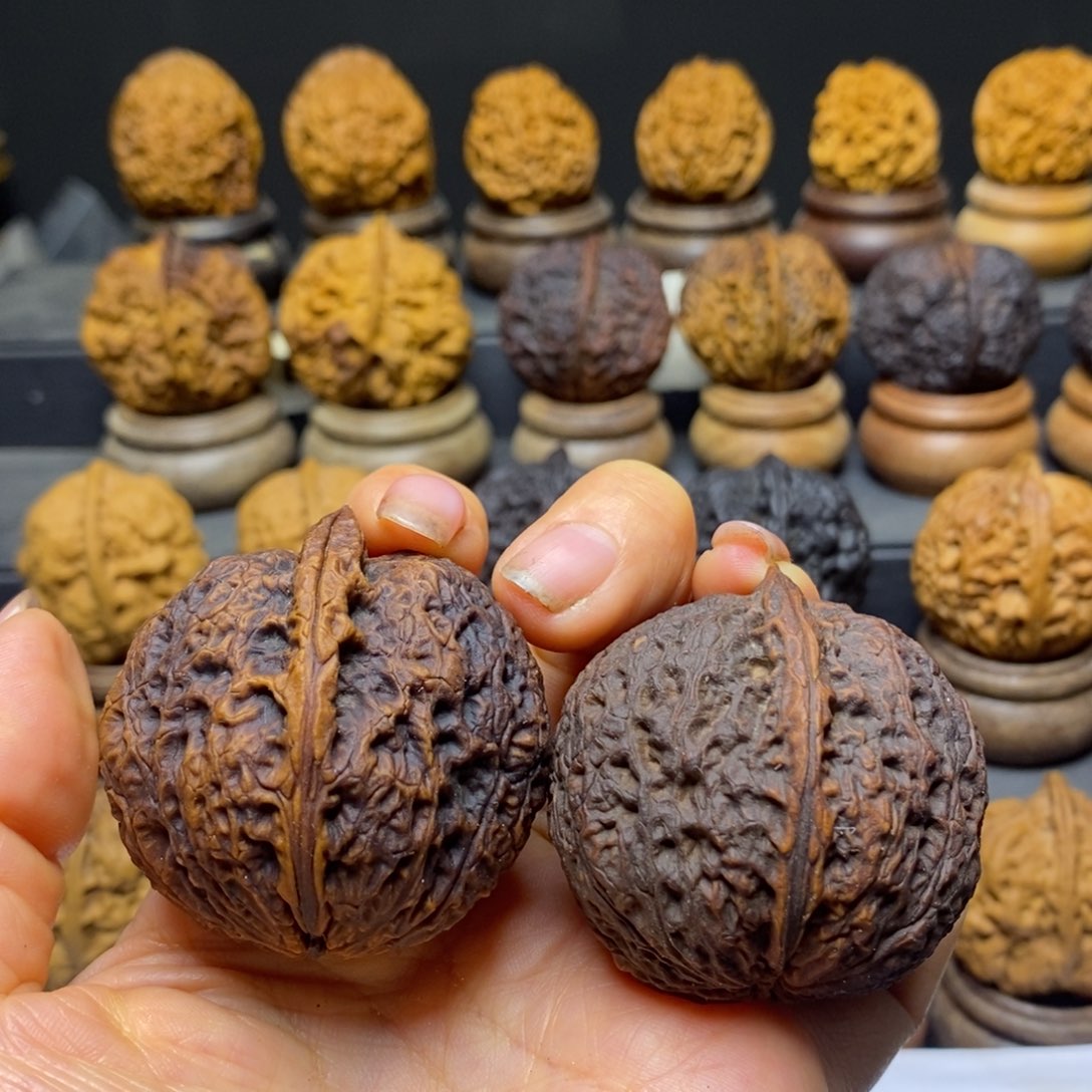 文玩核桃吊坠大平某45