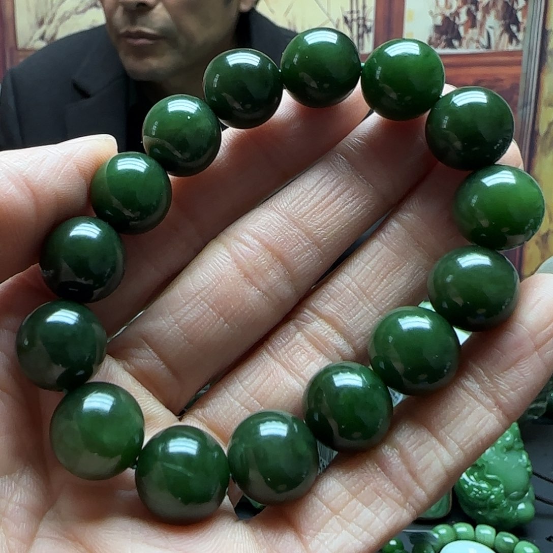 和田玉未镶嵌手串