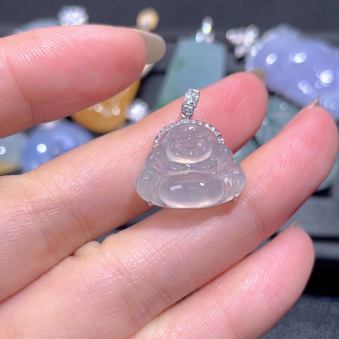 颈饰18K金镶嵌翡翠翡翠