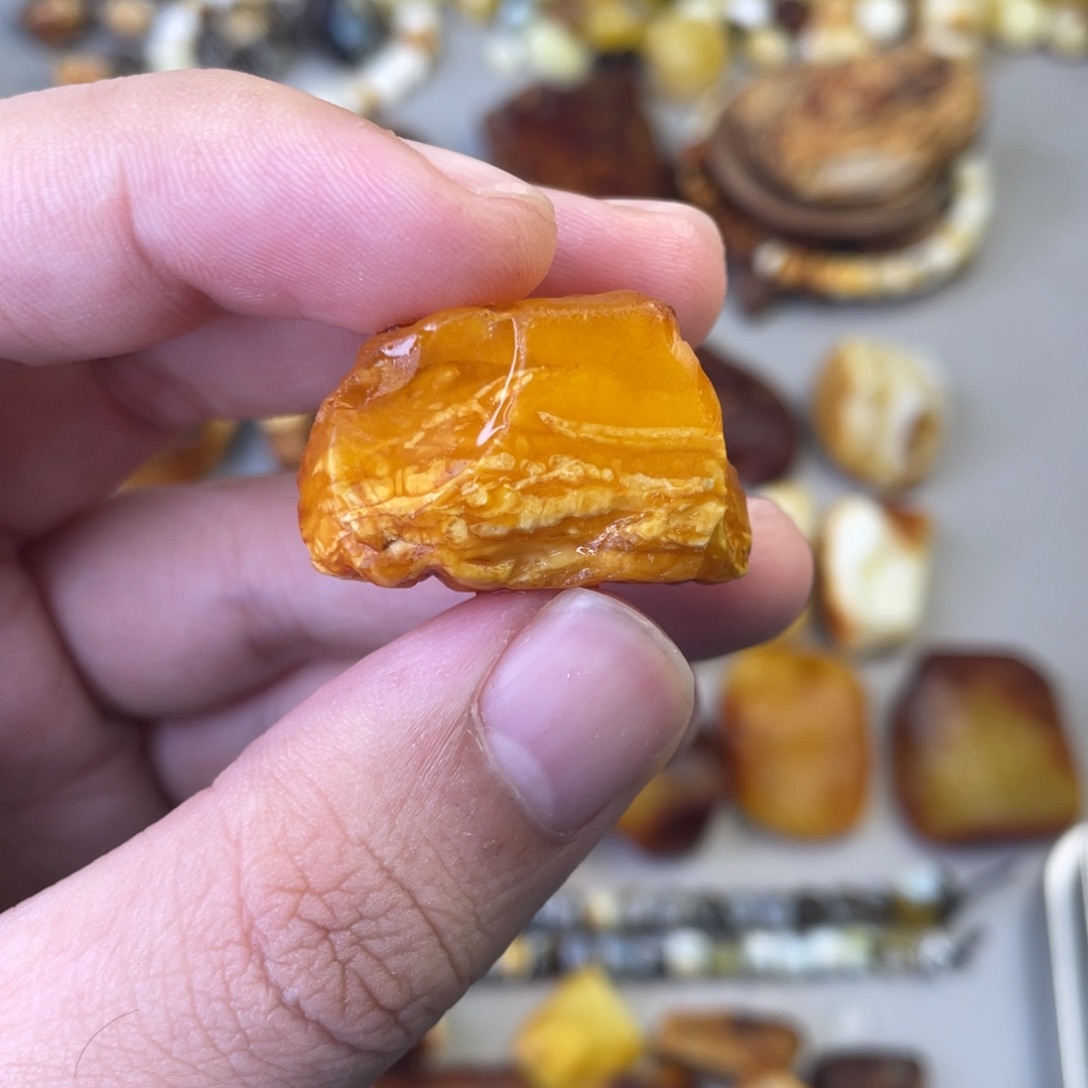 定制琥珀天然琥珀