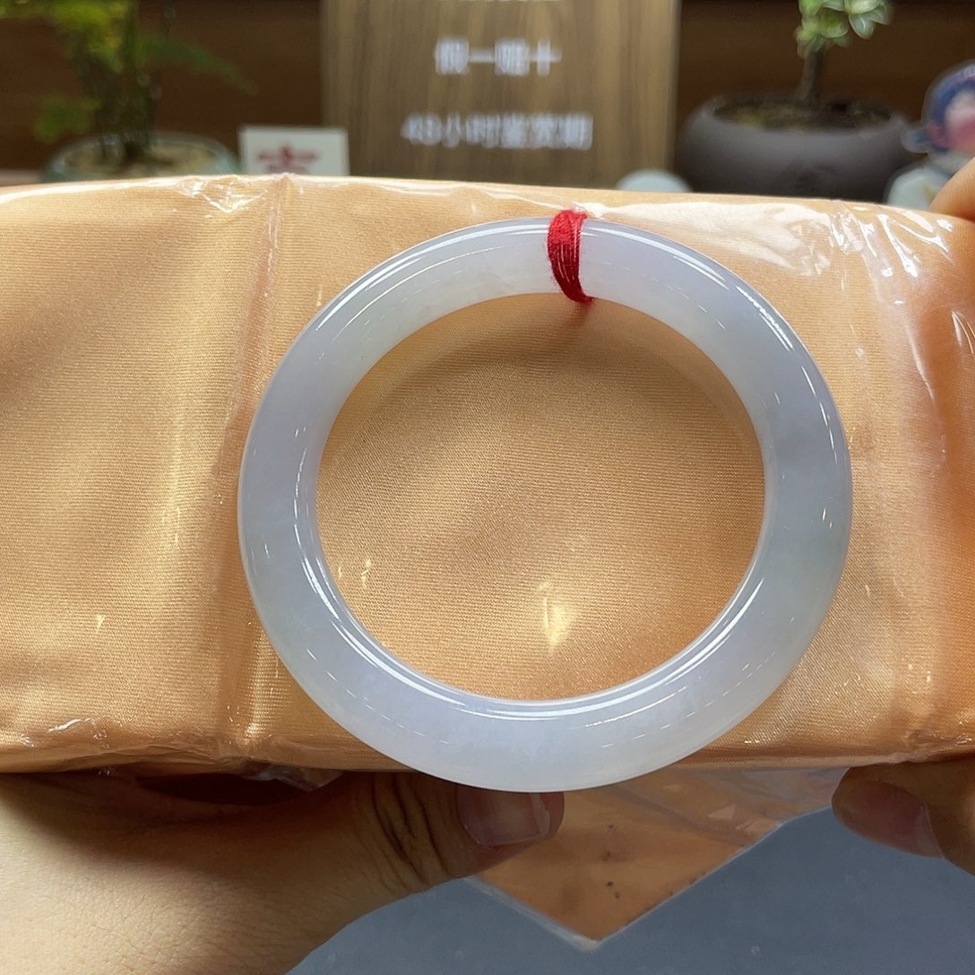 翡翠未镶嵌手镯32 号