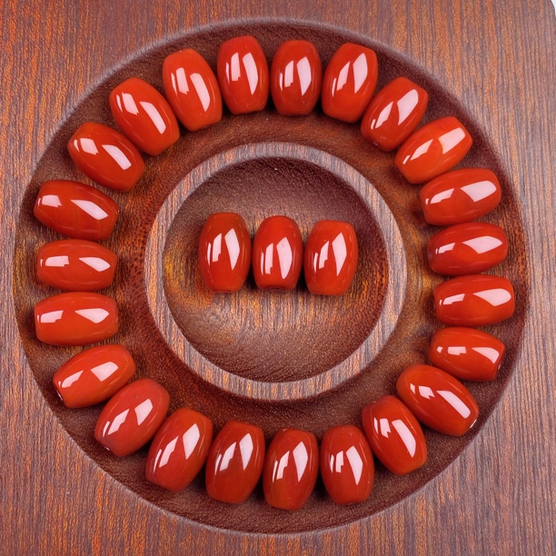 南红8X12mm枣珠桶珠 川料瓦西牛血红南红玛瑙单珠（多样性发一个）