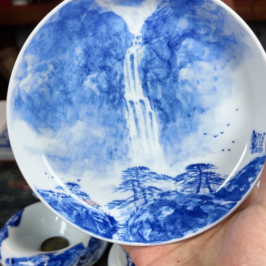 时****8王庆龙老师手绘陶瓷