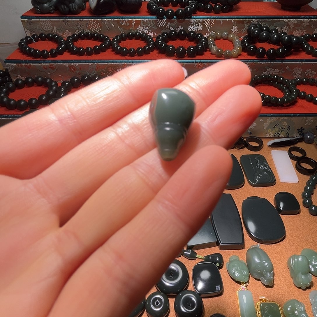 ༺***༻和田玉（青玉）未镶嵌颈饰