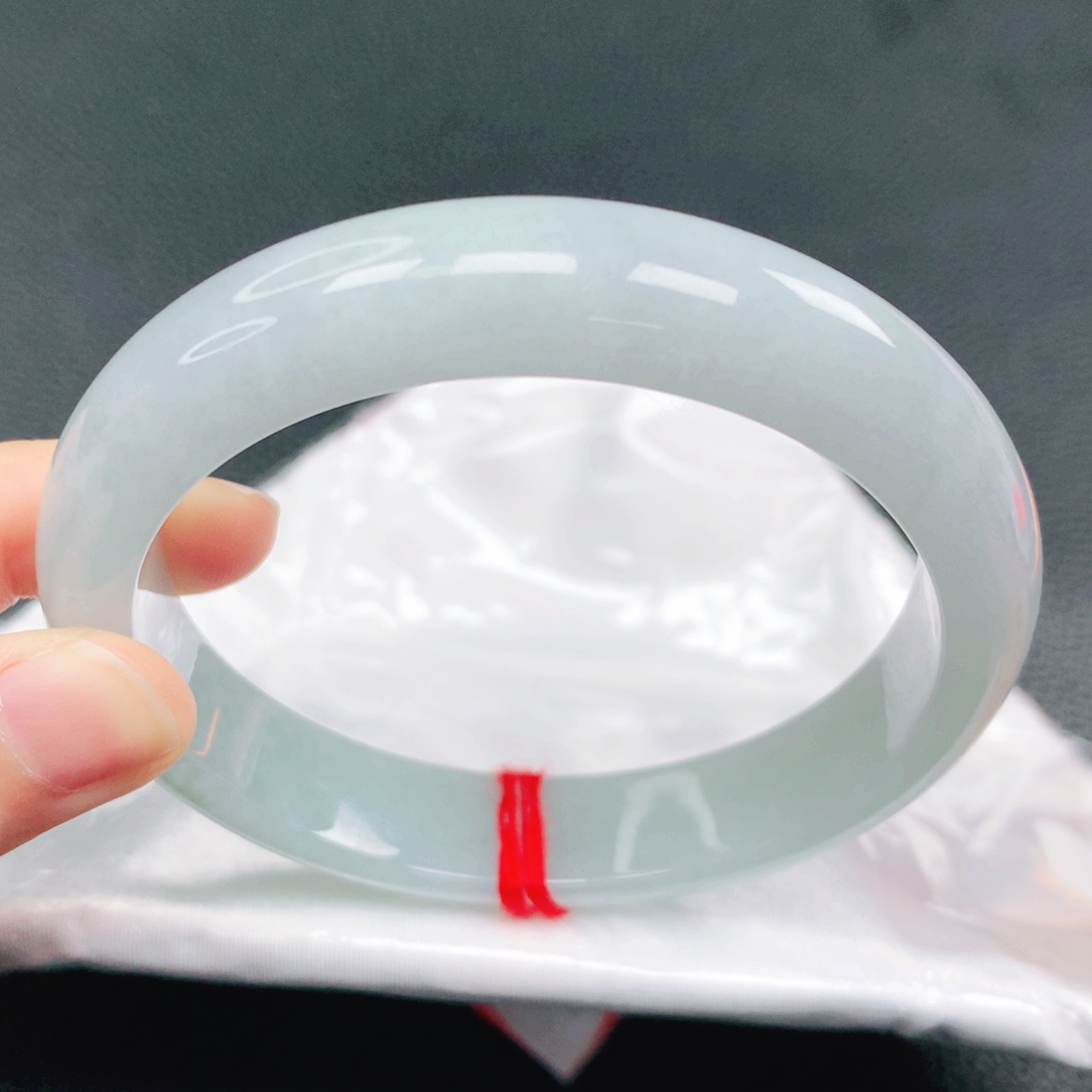 翡翠未镶嵌手镯61圈