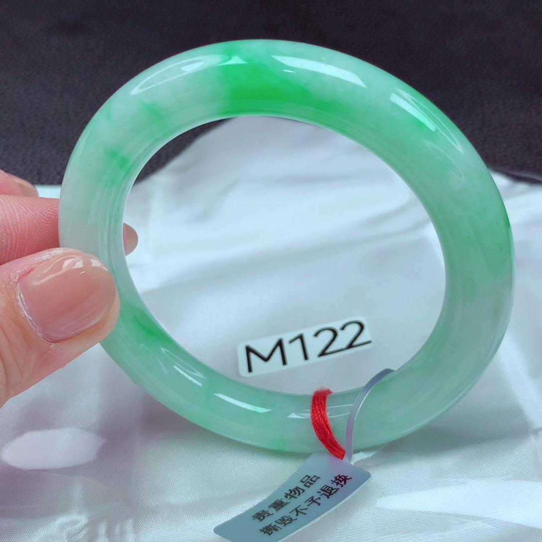 翡翠手镯未镶嵌手镯88