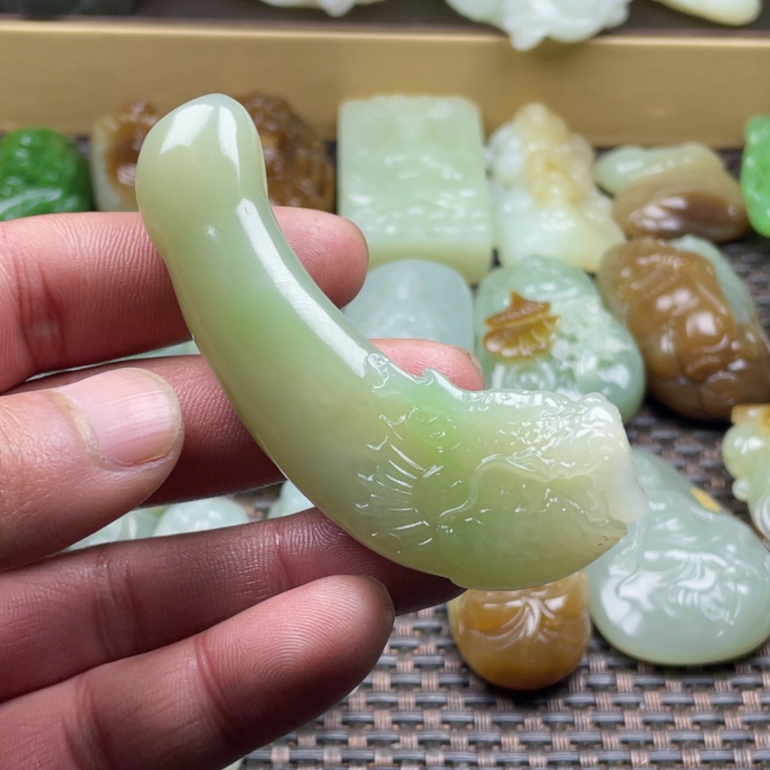 和田玉挂件未镶嵌