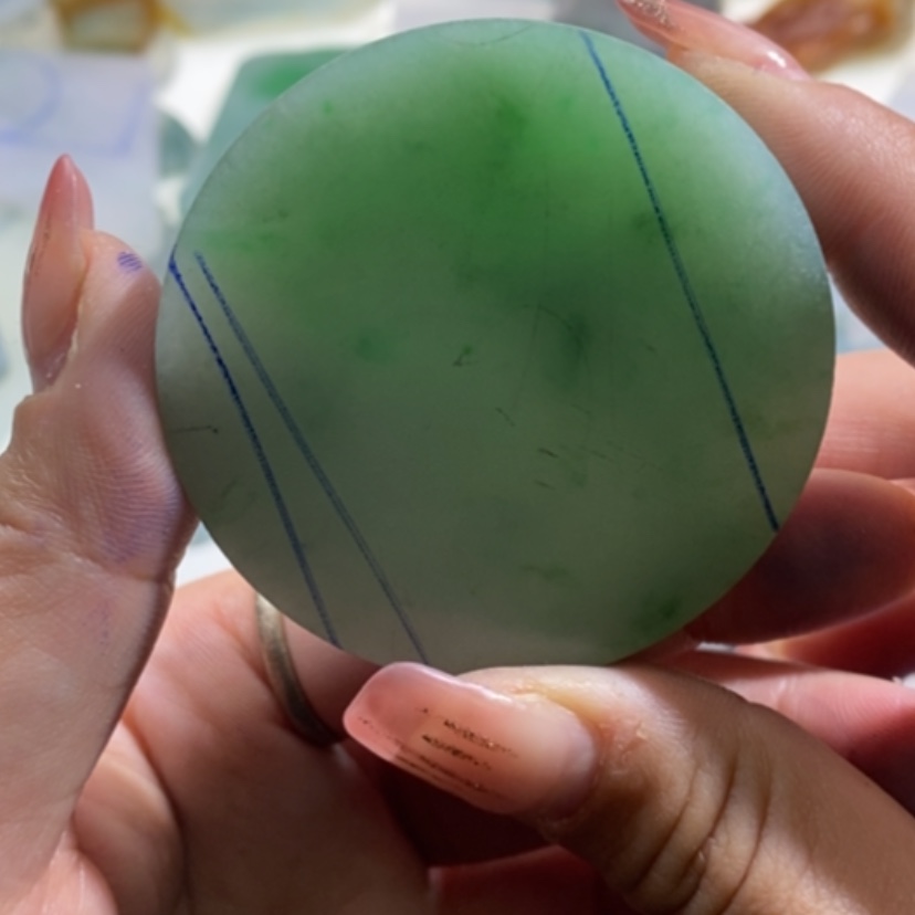 【闪购商品】翡翠挂件未镶嵌可**生