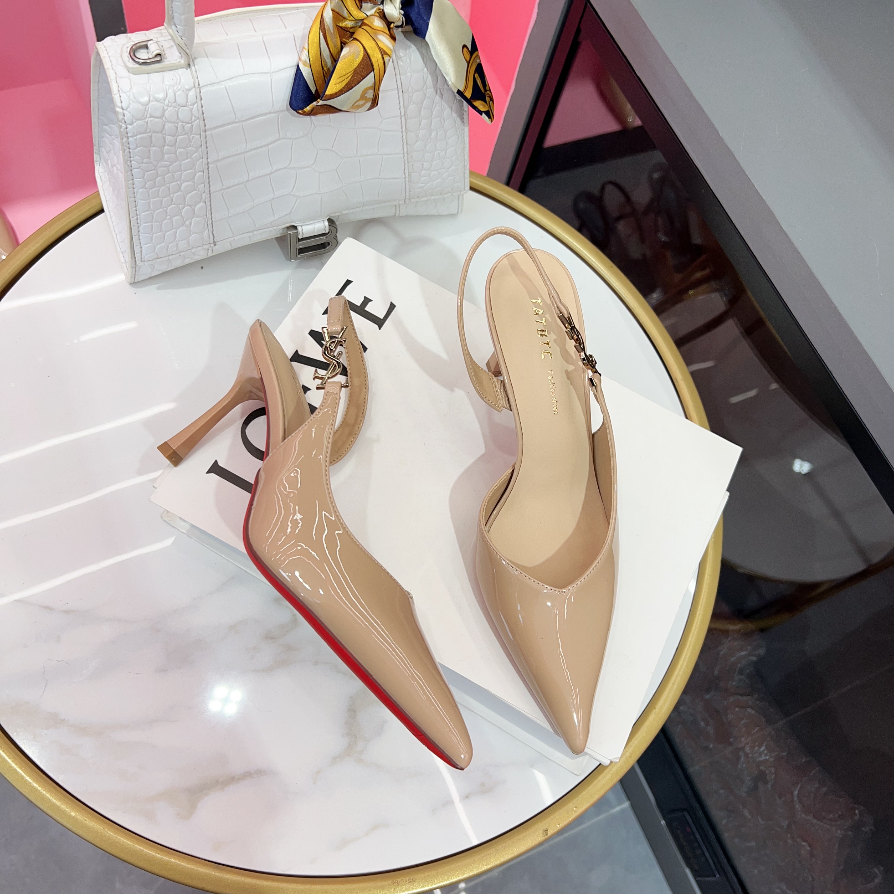 法式气质包头尖头细跟高跟鞋一字扣带单鞋2025春季新款01556-10