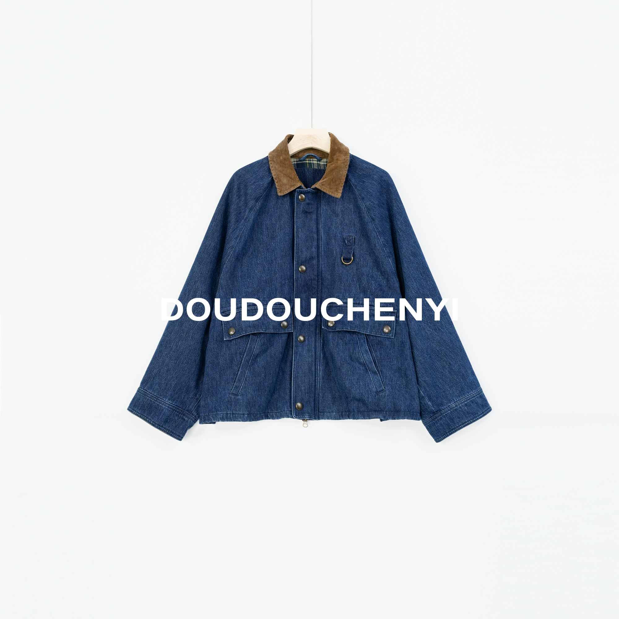 【DOUDOUCHENYI】“暖阳牛仔”潮流灯芯绒拼接领牛仔外套-250447