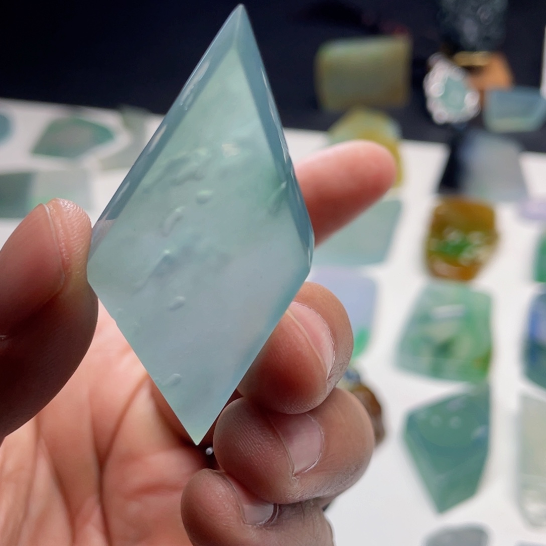 定制翡翠未镶嵌定制材料