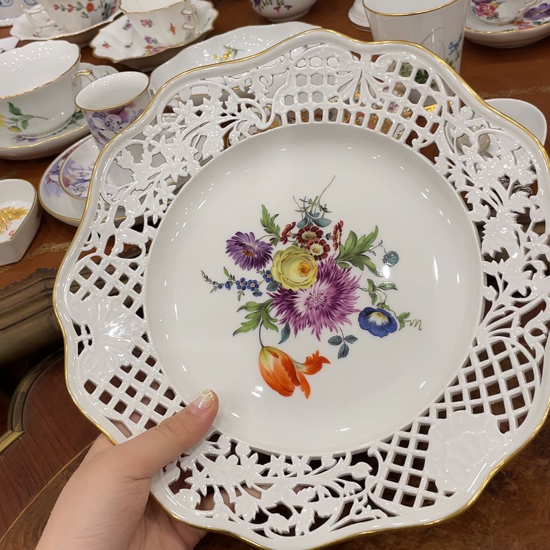 瓷片中古一等花卉镂空