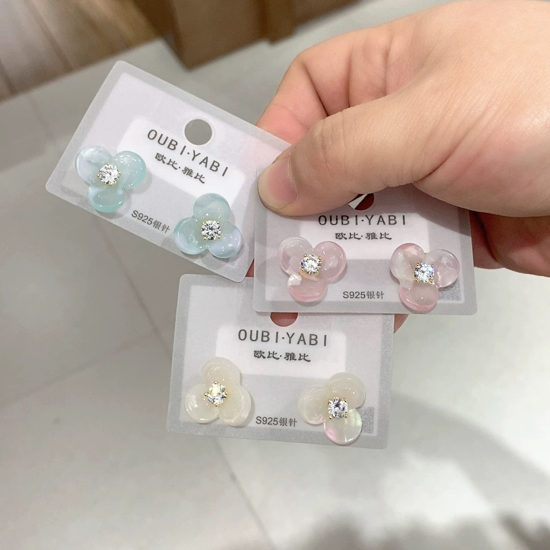 非金属仿珍珠耳饰 17388 欧比雅比品牌新款s925银针花朵耳钉