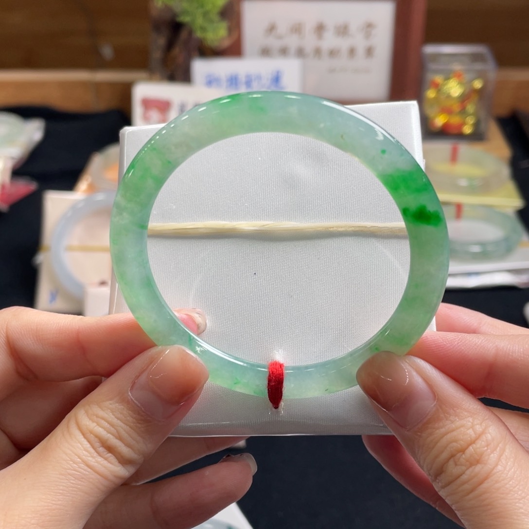 翡翠手镯未镶嵌53 圆条