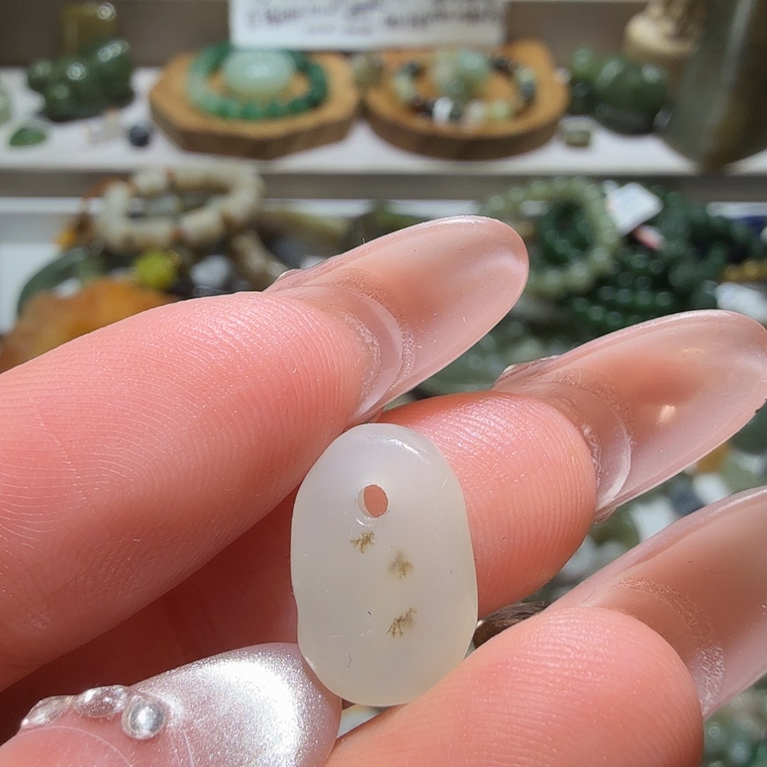 和田玉未镶嵌珠宝奇石